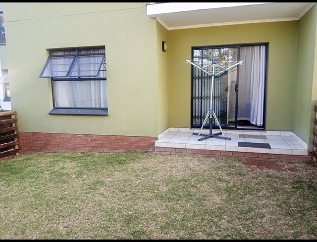 2 BEDROOM SECTIONAL TITLE FOR SALE IN LILIANTON